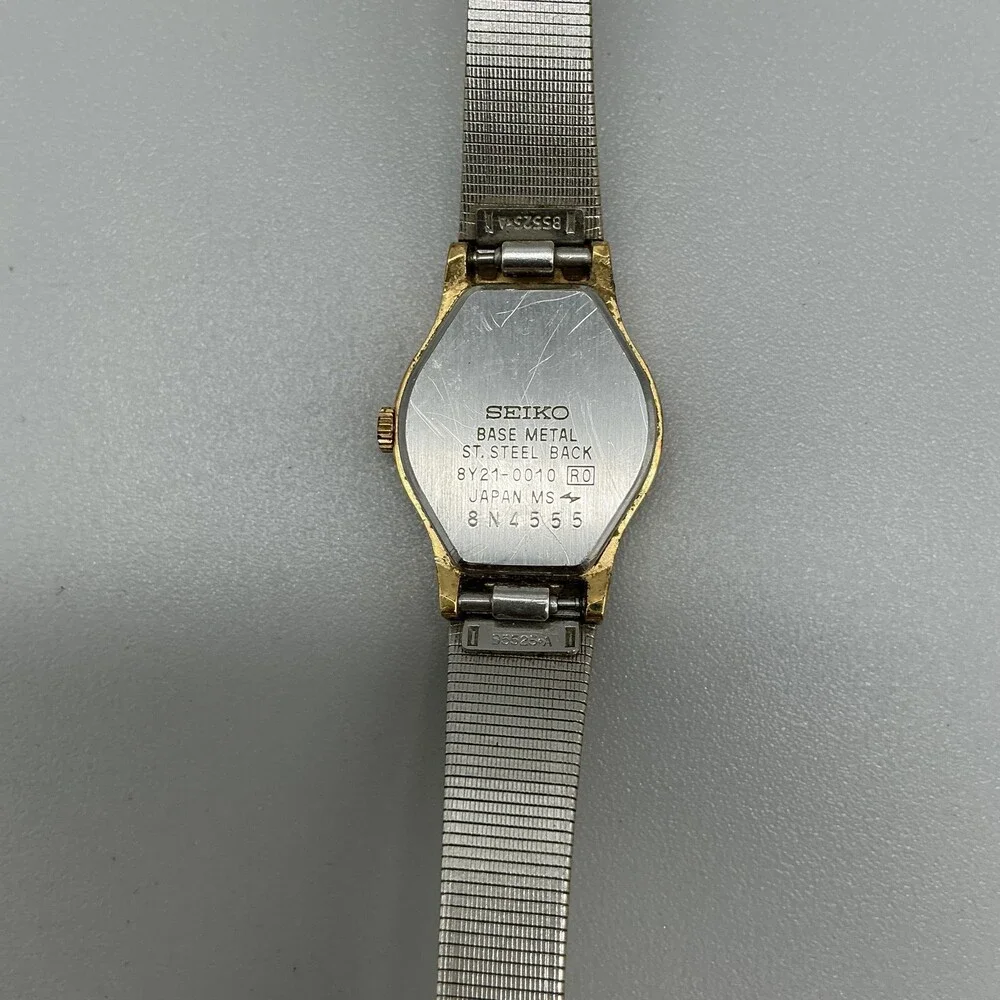 Vintage Seiko Womens Watch 20mm Gold Tone Champagne Dial 8Y21-0010 New Battery